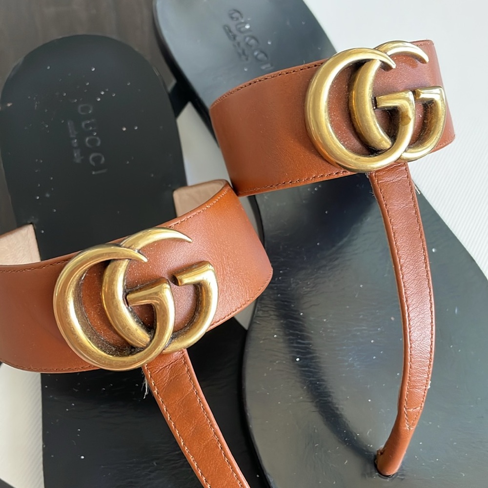 Gucci GG T Strap Sandals